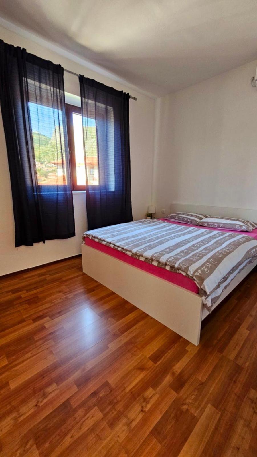 Lovely House With Swimming Pool Mostar Eksteriør billede